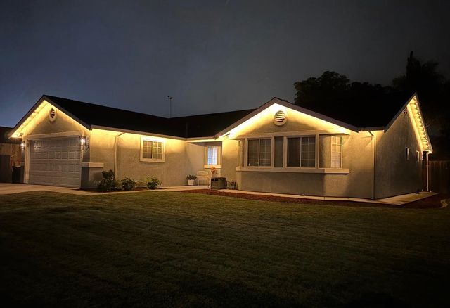 7699 E Hannah Ave, Hilmar, CA 95324