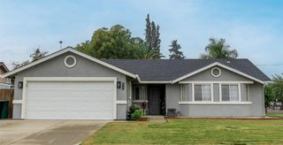 7699 E Hannah Ave, Hilmar, CA 95324
