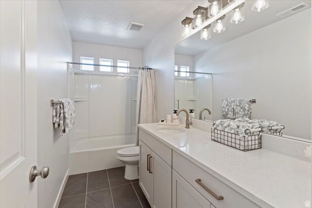 3281 S 2410 W, Syracuse, UT 84075