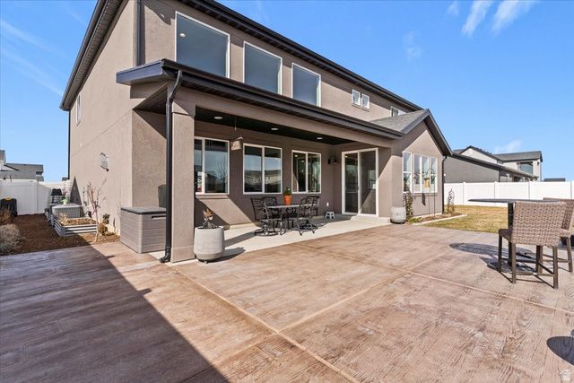 3281 S 2410 W, Syracuse, UT 84075