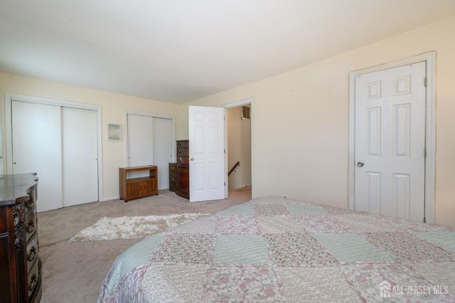 3 Senna Drive, Sayreville, NJ 08859