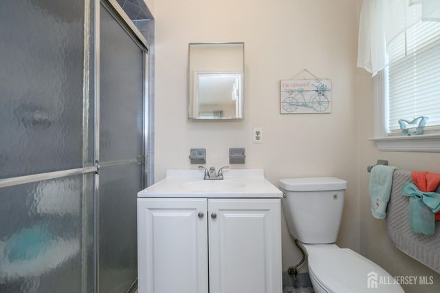 3 Senna Drive, Sayreville, NJ 08859