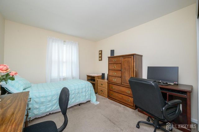 3 Senna Drive, Sayreville, NJ 08859