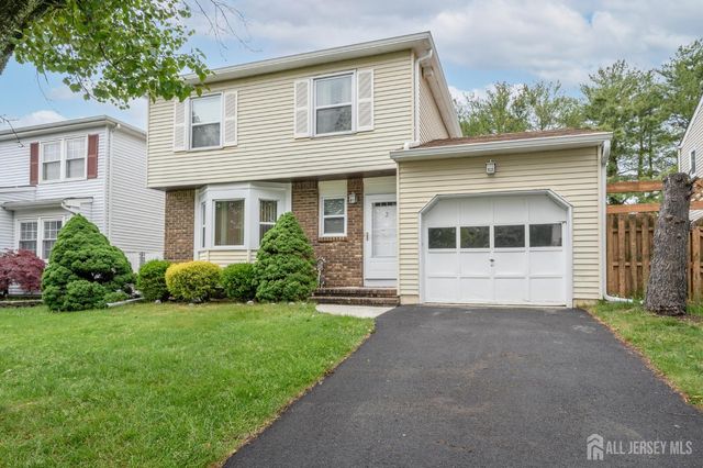 3 Senna Drive, Sayreville, NJ 08859