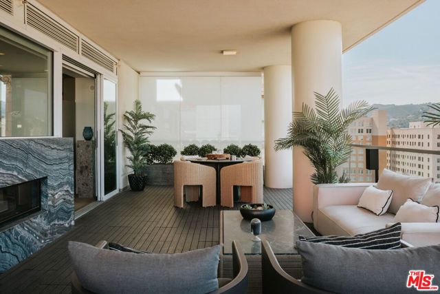 6250 Hollywood Boulevard 14A, Los Angeles, CA 90028