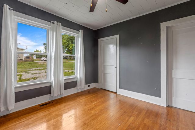 110 Wheeler Avenue, Pikeville, TN 37367