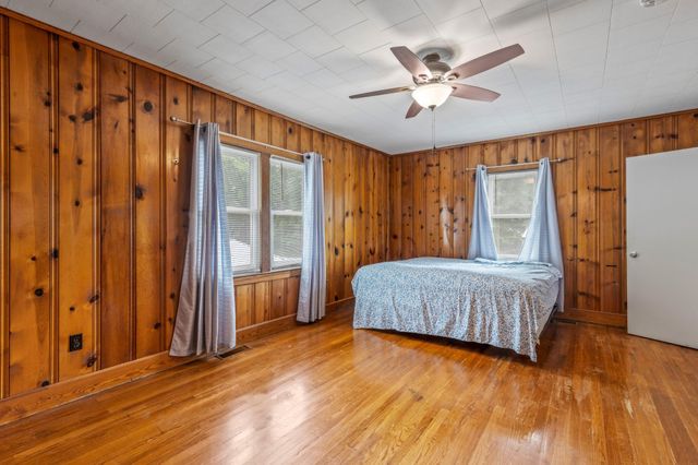 110 Wheeler Avenue, Pikeville, TN 37367
