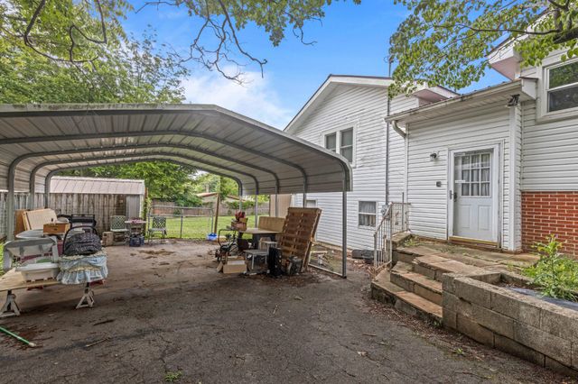 110 Wheeler Avenue, Pikeville, TN 37367