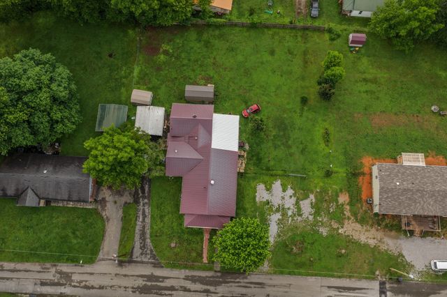110 Wheeler Avenue, Pikeville, TN 37367
