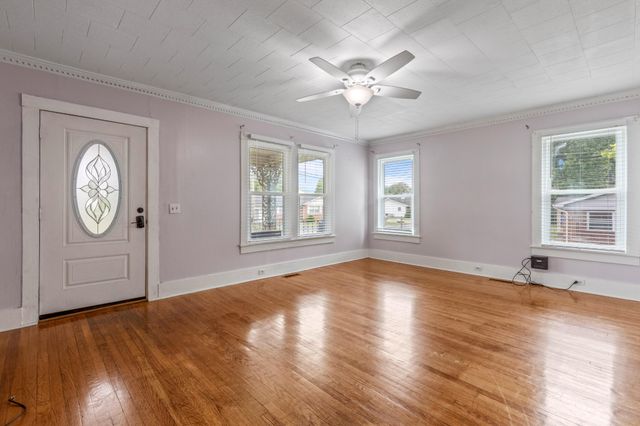 110 Wheeler Avenue, Pikeville, TN 37367