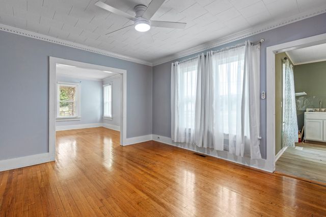 110 Wheeler Avenue, Pikeville, TN 37367