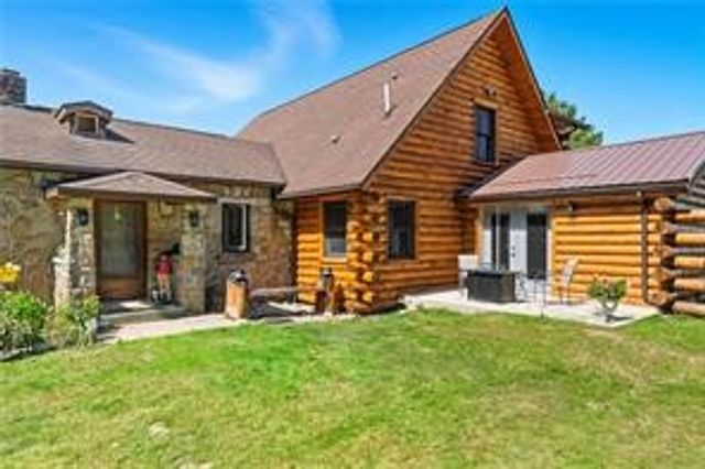 128 Courson Lane, Allegheny Twp, PA 16373