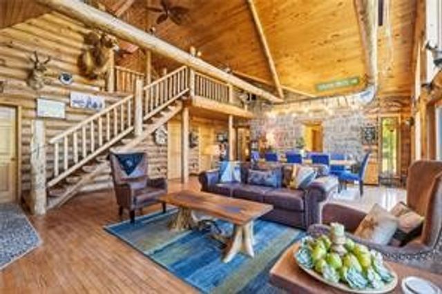 128 Courson Lane, Allegheny Twp, PA 16373