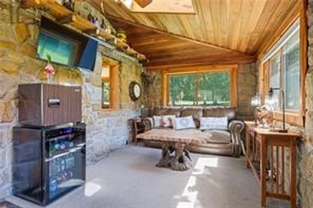 128 Courson Lane, Allegheny Twp, PA 16373