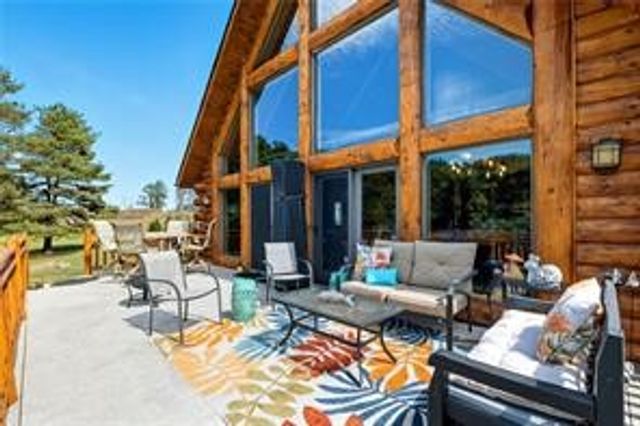 128 Courson Lane, Allegheny Twp, PA 16373