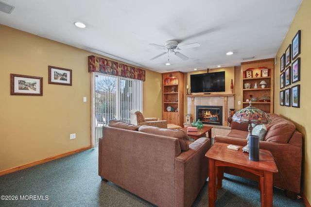 23 Sherwood Road, Parlin, NJ 08859