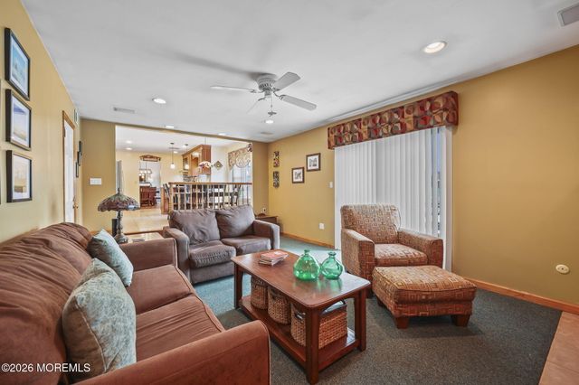 23 Sherwood Road, Parlin, NJ 08859