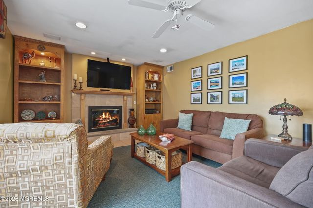 23 Sherwood Road, Parlin, NJ 08859