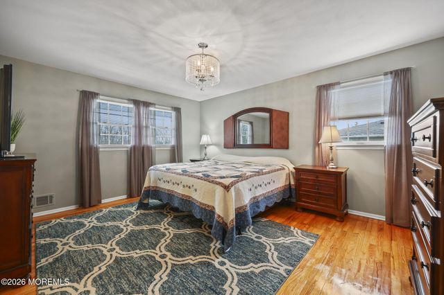 23 Sherwood Road, Parlin, NJ 08859