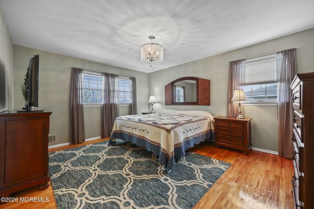 23 Sherwood Road, Parlin, NJ 08859