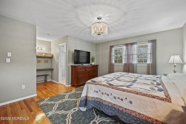 23 Sherwood Road, Parlin, NJ 08859