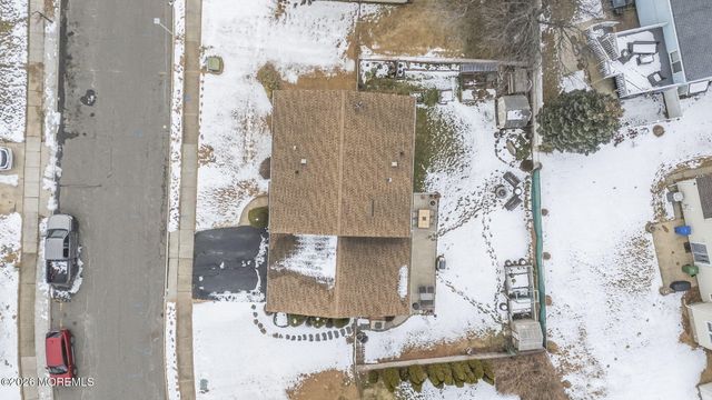 23 Sherwood Road, Parlin, NJ 08859