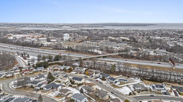 23 Sherwood Road, Parlin, NJ 08859