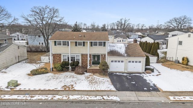 23 Sherwood Road, Parlin, NJ 08859