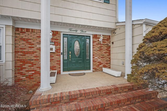 23 Sherwood Road, Parlin, NJ 08859