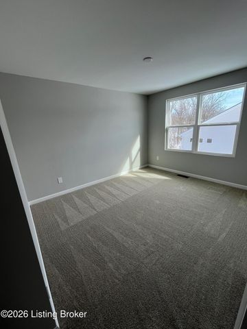 4007 Mosswood Ln, La Grange, KY 40031