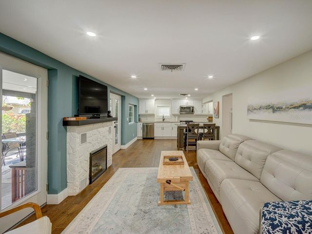 6746 RIVER ROAD, New Port Richey, FL 34652