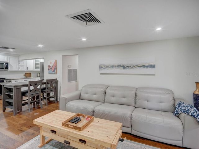 6746 RIVER ROAD, New Port Richey, FL 34652