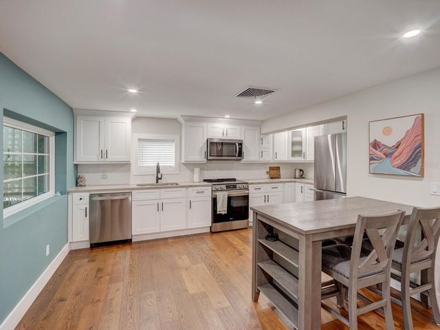 6746 RIVER ROAD, New Port Richey, FL 34652