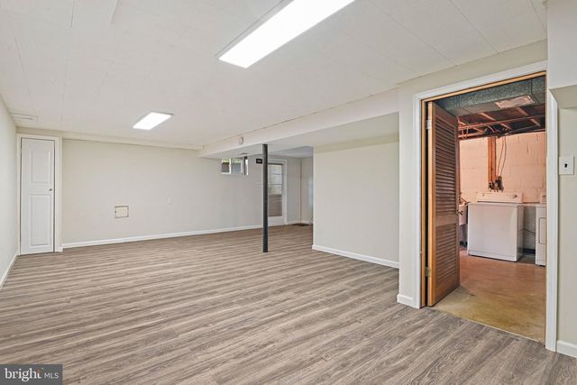 8701 PARLIAMENT, Springfield, VA 22151