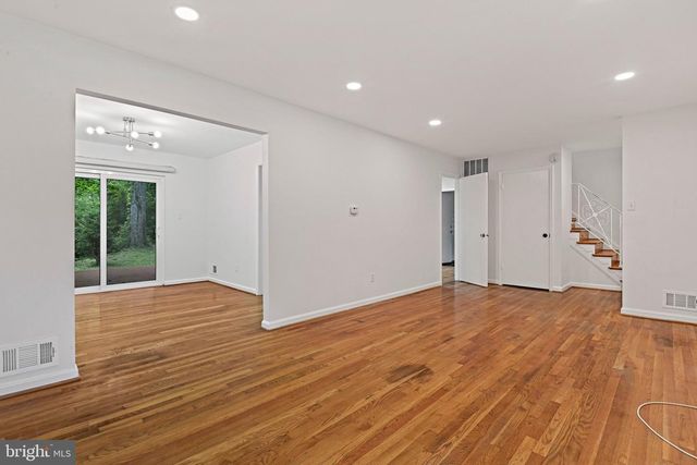 8701 PARLIAMENT, Springfield, VA 22151