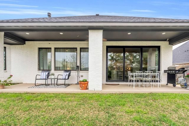 10494 Lake Palmetto Drive, Conroe, TX 77385