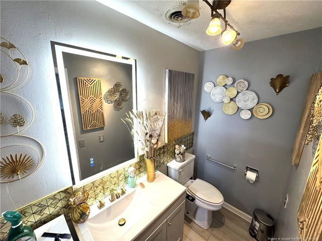 310 OLD HERTFORD Lane, Spring Lake, NC 28390