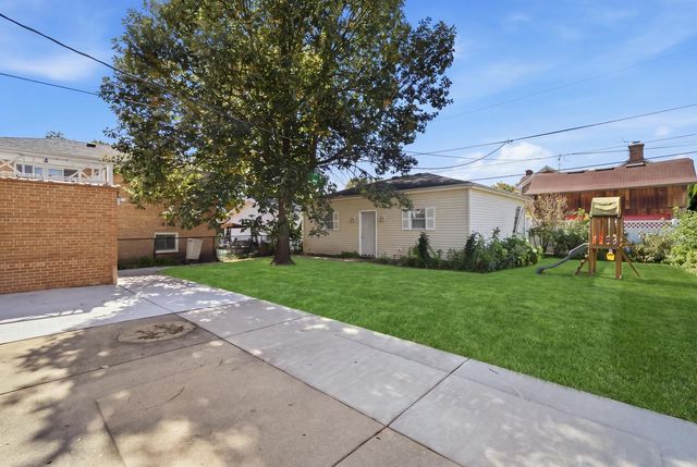 7840 Linder Avenue, Morton Grove, IL 60053