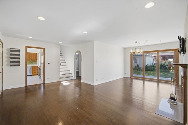 7840 Linder Avenue, Morton Grove, IL 60053