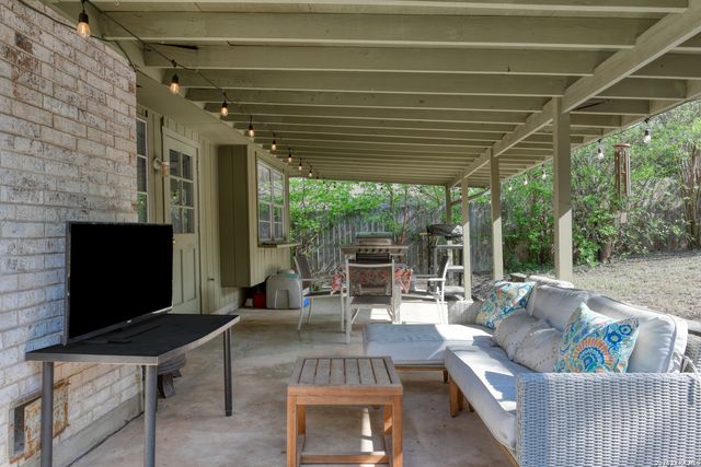 5705 Pineway St, San Antonio, TX 78247