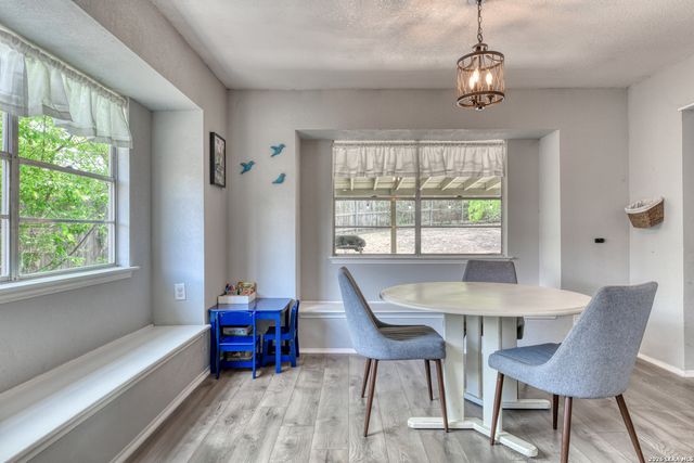 5705 Pineway St, San Antonio, TX 78247