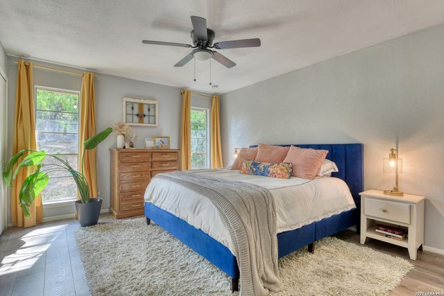 5705 Pineway St, San Antonio, TX 78247