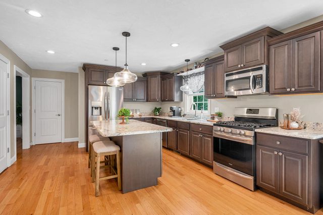 132 Clement Road, Pelham, NH 03076