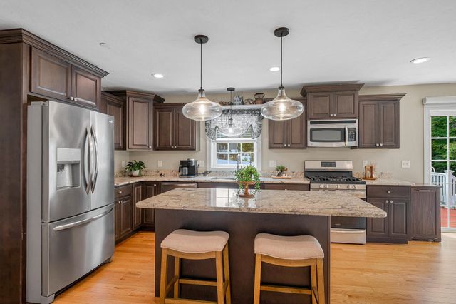 132 Clement Road, Pelham, NH 03076