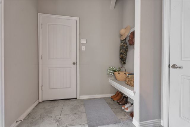 4424 Terraview Drive, Arlington, TX 76001