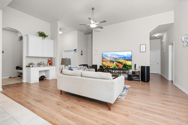 4424 Terraview Drive, Arlington, TX 76001