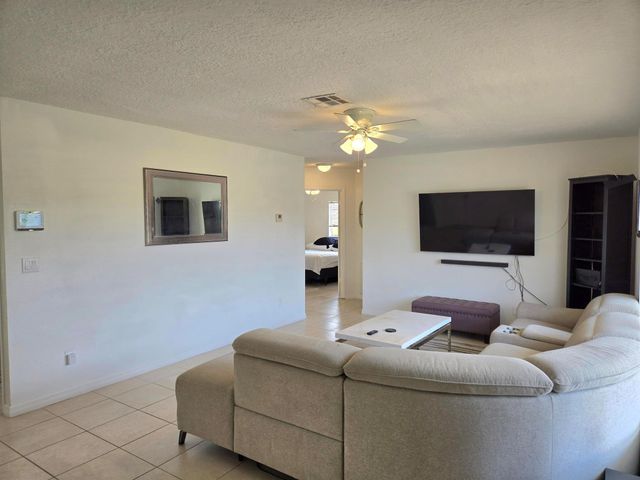 1549 SE Minorca Avenue, Port St Lucie, FL 34952