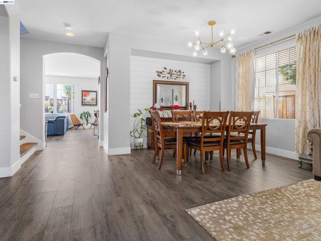 308 Arrowhead Way, Hayward, CA 94544