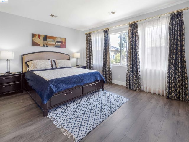 308 Arrowhead Way, Hayward, CA 94544