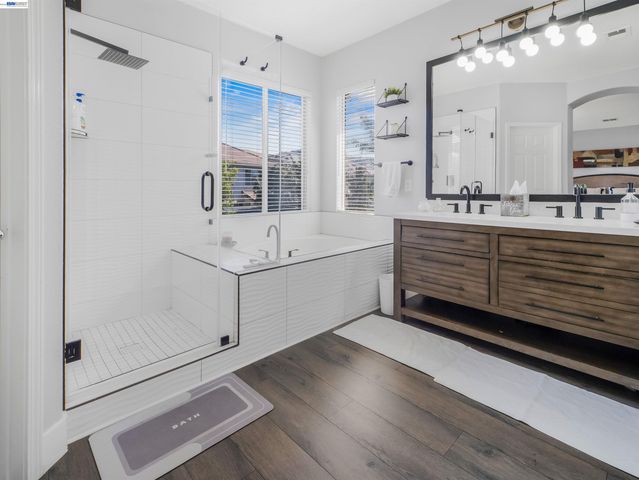 308 Arrowhead Way, Hayward, CA 94544